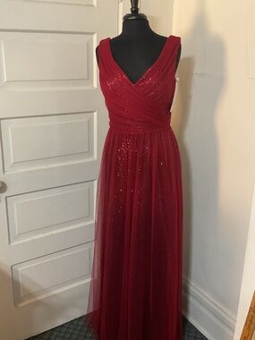NWT CHRISTINA WU CLARET SEQUIN TULLE GOWN SIZE 12
